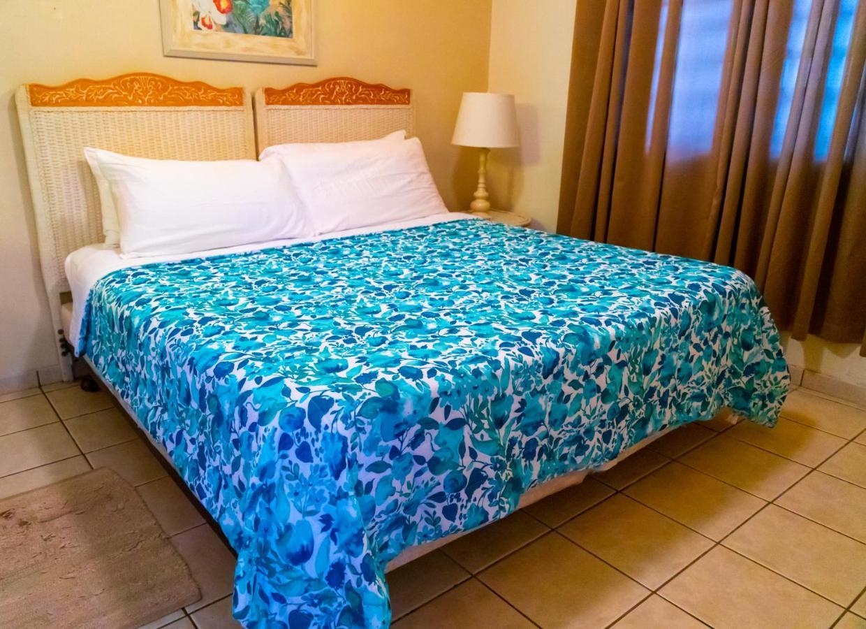 Sunset Paradise Villas Rincon Exterior photo