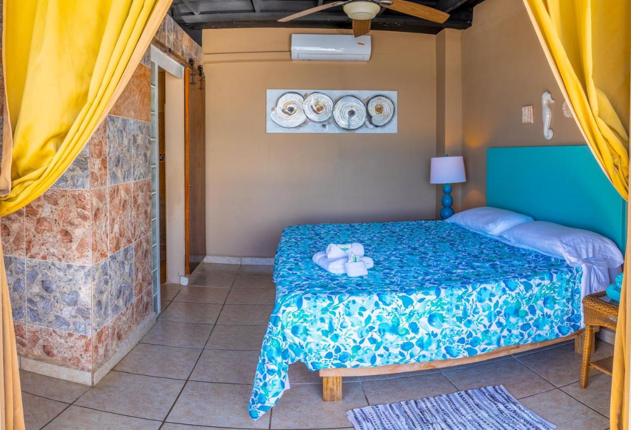 Sunset Paradise Villas Rincon Exterior photo
